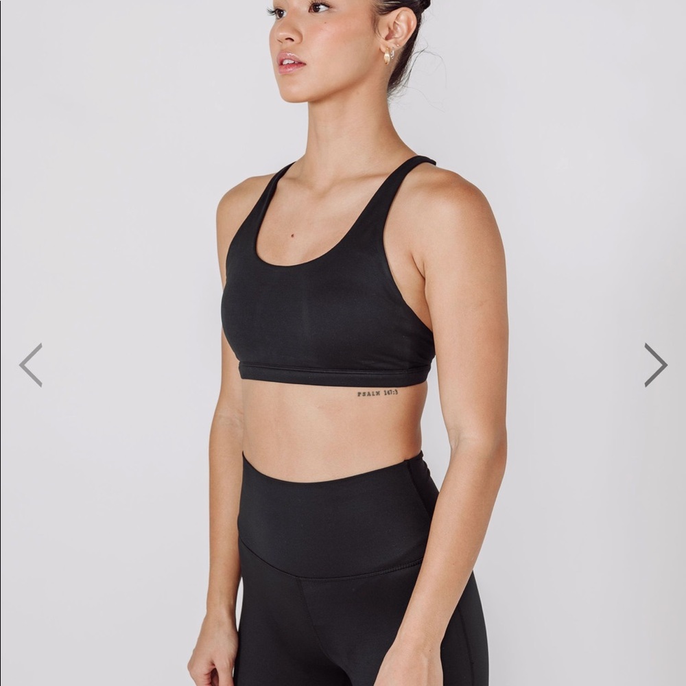 ACTA Renew Momentum Bra in Black